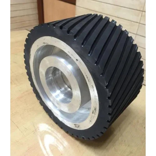 Grooved Contact Wheels - Color: Black And Silver