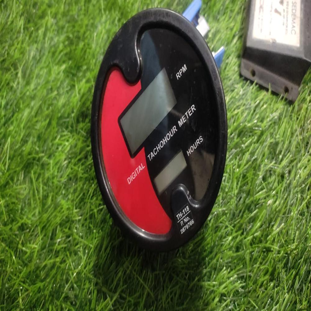DIGITAL RPM INDICATOR 3166710 2879766 2868577