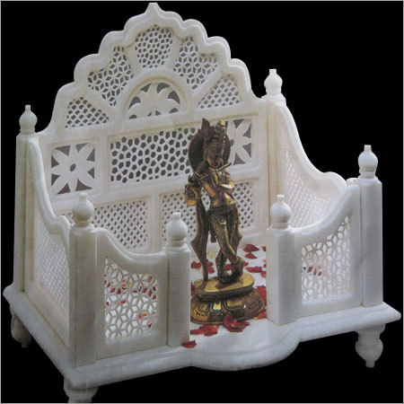 मार्बल्स सिंहासन