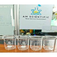 Low Form Beaker With Spout M Beaker With - Color: Transparent