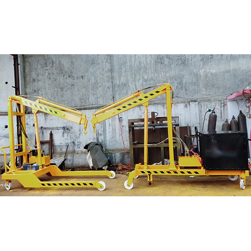 Mobile Floor Crane (792) - Attributes: Easy To Operate