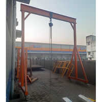 Gantry Crane (798) - Attributes: Easy To Operate