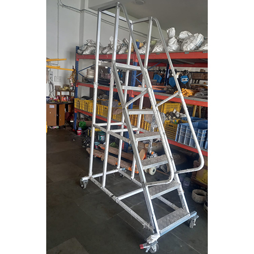 Aluminium Ladders - Material: Aluminum Alloy