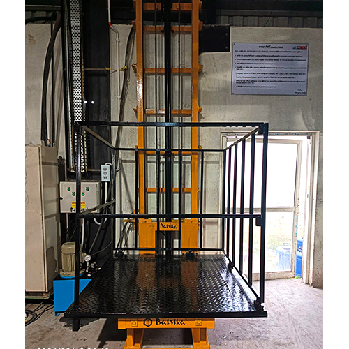 Single Mast Goods Lift - Material: Steel