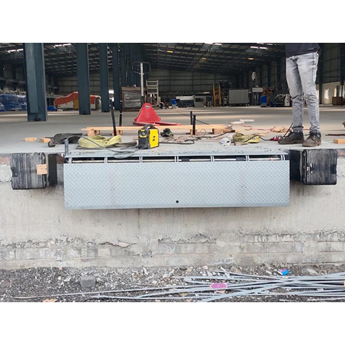 Edge of Dock leveller
