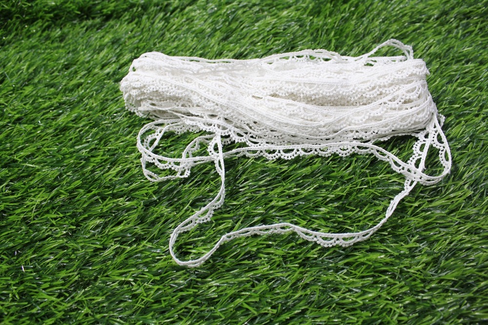 Fancy Gpo Lace - Polyester, 20 Mtr Length, Ivory White, 1 Inch Width | Border Lace Design, Cut Work Style, One Sided, Female Decorative Use