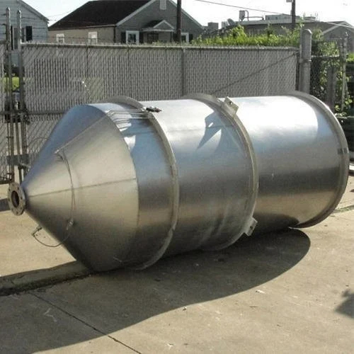 Stainless Steel Conical Vessel - Application: Oil & Gas Industry
