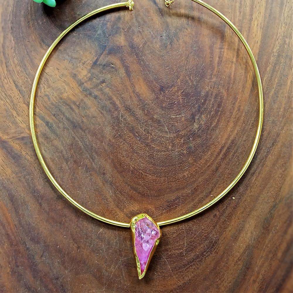 Handmade Necklace Set - Color: Gold