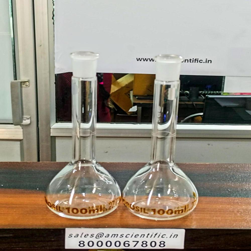 Volumetric Flasks Class A,100ml Narrow Mouth, Clear, With Individual Calibration Certificate - Color: Transprent