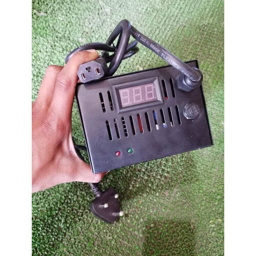 E Scooty Fast Charger 60 Volts 10 Amp