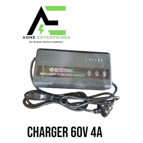 CHARGER 60V 4A