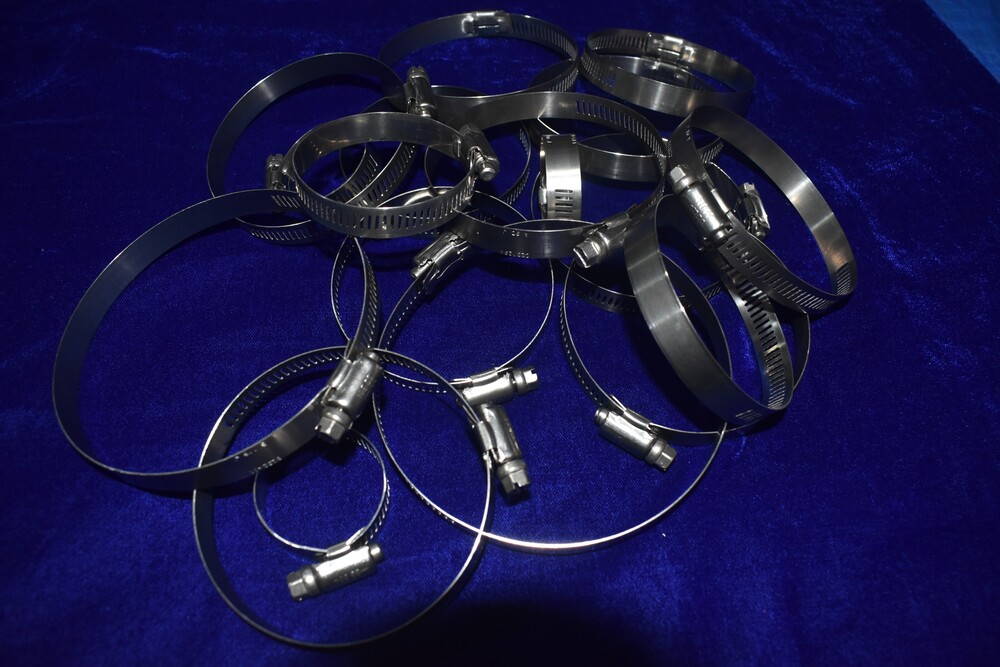 Hose Clip - Stainless Steel, Band Width 12-25mm, Band Thickness 0.8-1.5mm, Diameter Range 50-100mm | Screw Fastener For Automotive And Industrial Use