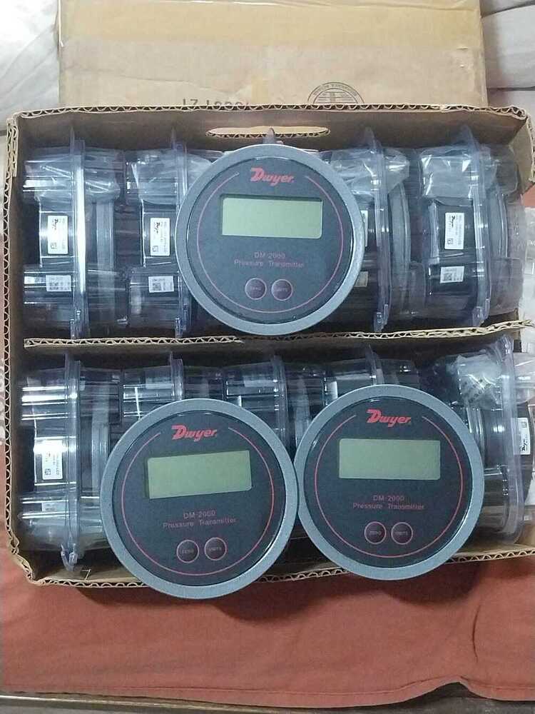 Dwyer Usa Differential Pressure Transmitter Series Dm-2000
