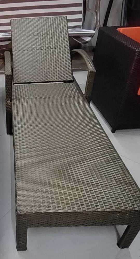 Cane Weaving Pool Lounger With Armrest