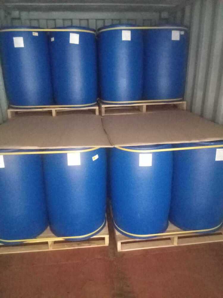 Oleic Acid - Acid Value 195-205, Saponification Value 197-207, Iodine Value 88-95 | High Purity, Industrial Powder Form, Packaged In 25 Kg Laminated Paper Bags