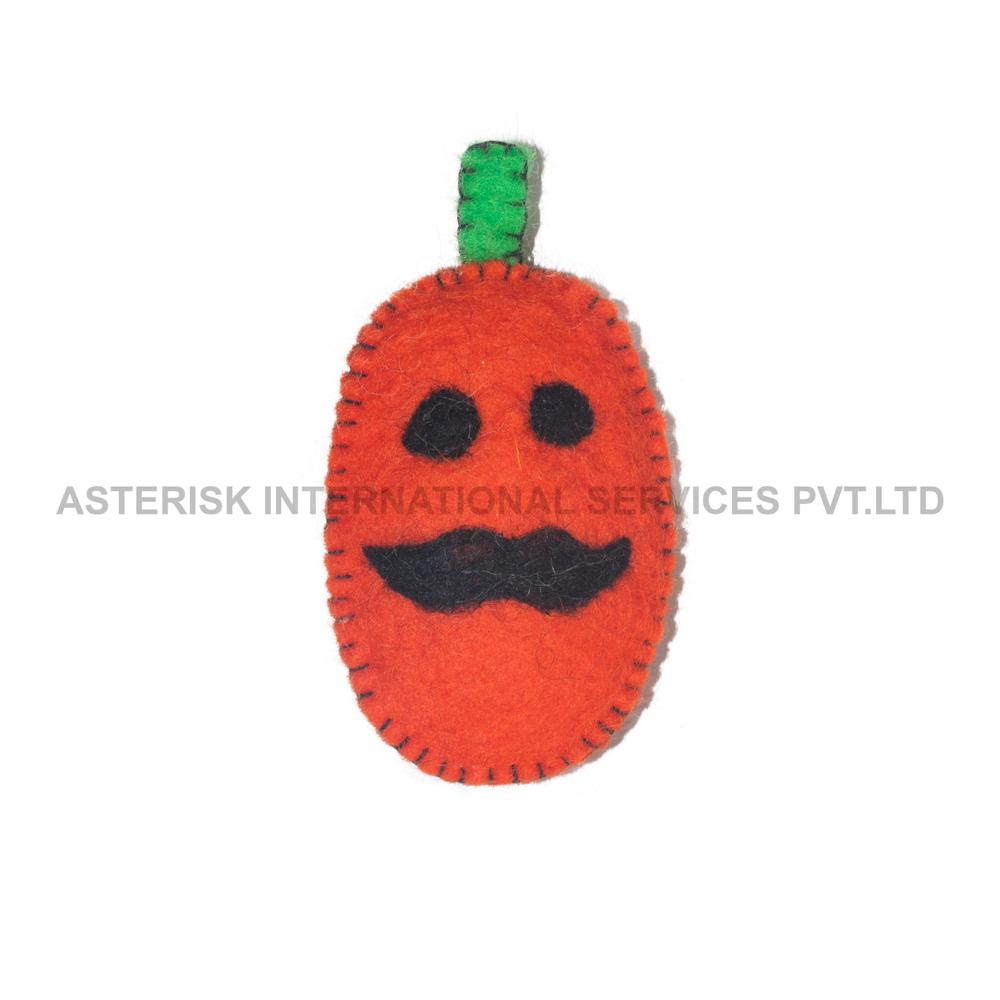 Jack O' Lantern Pumpkin - Coating Material: Natural Wool