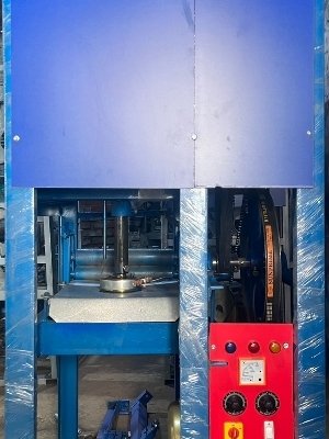 Paper plate machine