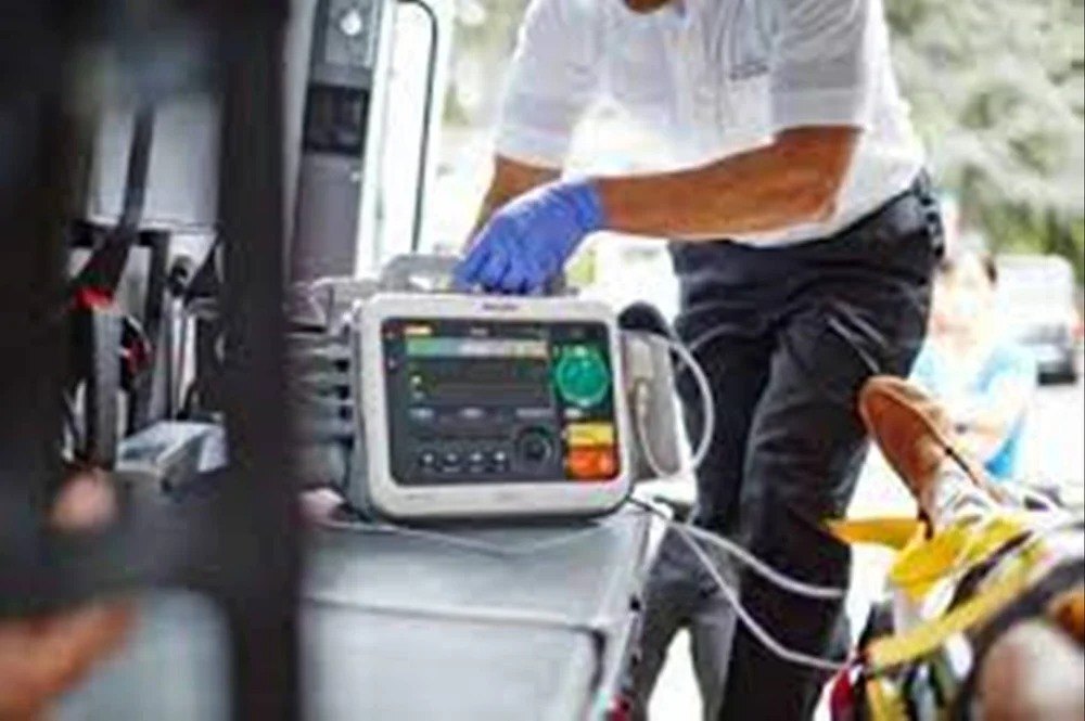 Philips Dfm 100 - Advanced Defibrillator/monitor | Pre-hospital & Hospital Use, Seamless Integration, Trusted Philips Technology