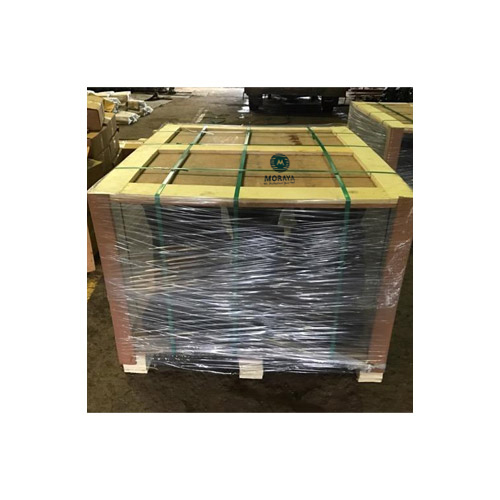 भरपूर क्षमता वाला लकड़ी का बक्सा