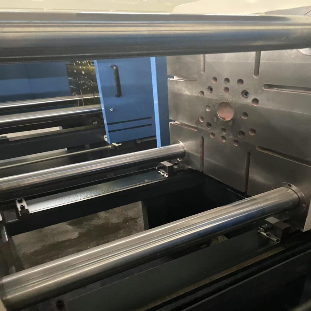 130t Cold Chamber Die Casting Machine - Accuracy: High Dimensional Precision