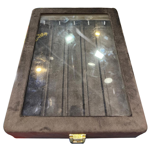 Display Chain Box