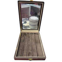 Display Chain Box