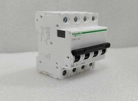 Schinder 4 Poll MCB