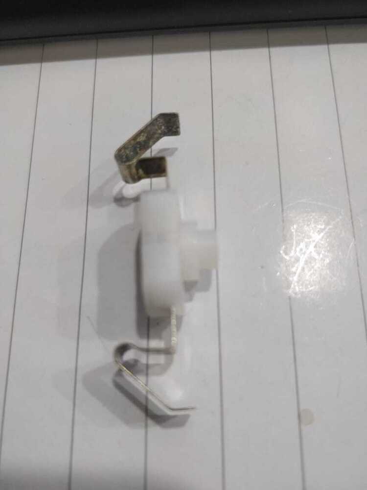 PTS 03 WHITE 2 PIN W SHAPE  LOCK