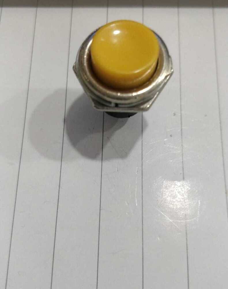 DS 212 YELLOW METAL NO -LOCK