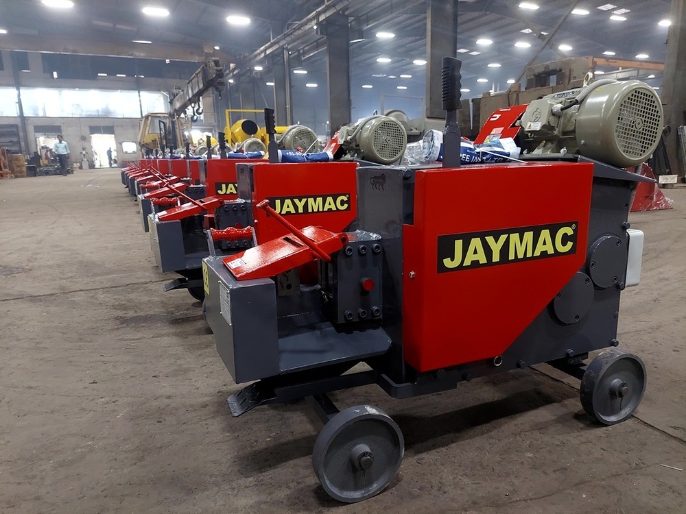 Tmt Bar Cutting Machine - Color: Red