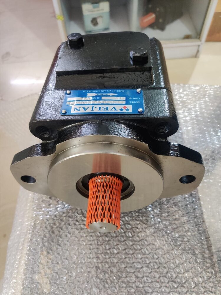 Single Vane Pump - Self-priming, 900 Rpm Speed, Black Color | Ideal For Industrial Use With Single Stage And Integrated Relief Valve