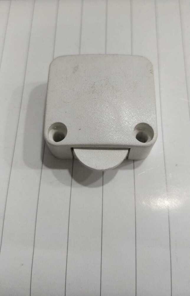 ALMIRAH SWITCH