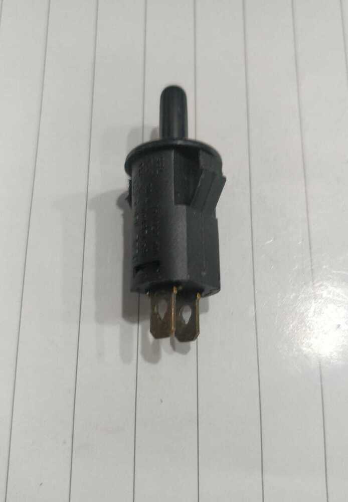 REFRIGERATOR DOOR LIGHT SWITCH