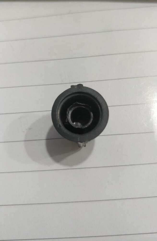 Round KNOB 1 NO WITH BUSH  923