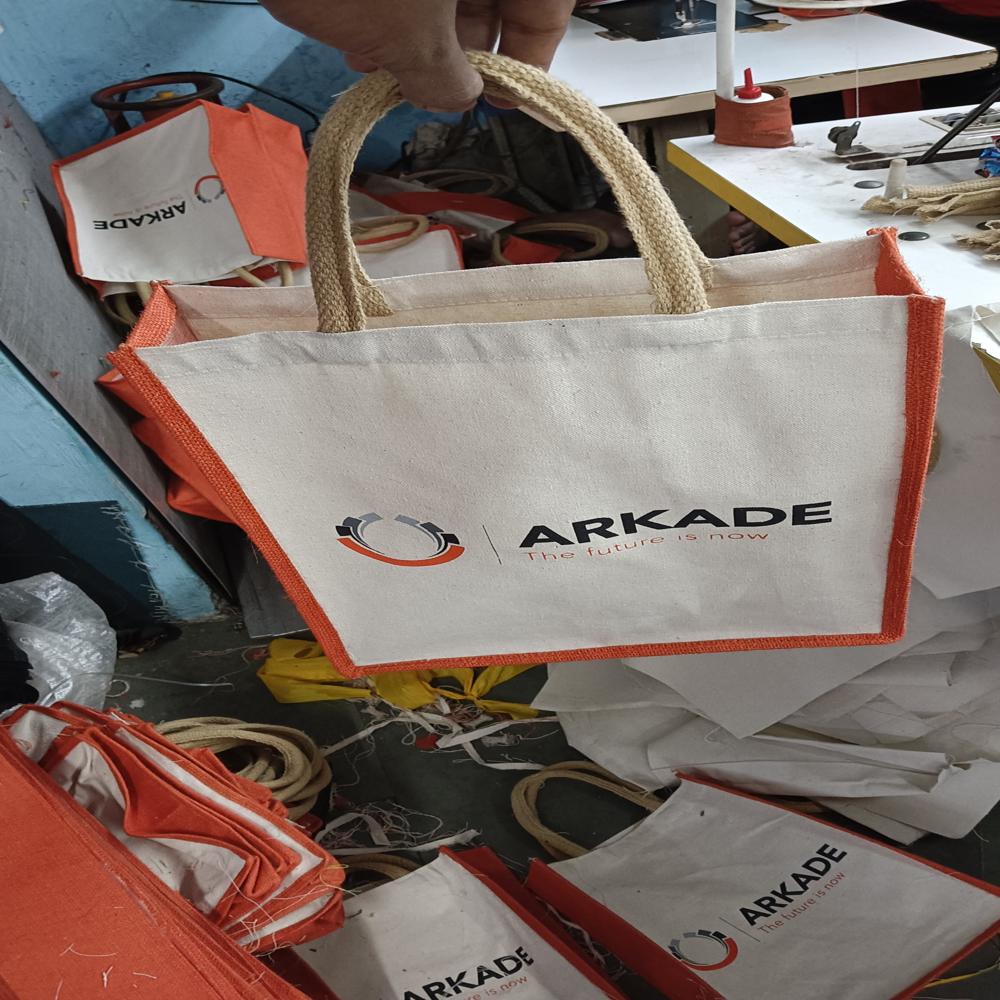 Canvas Printed Handle Bag - High-quality Durable Material, Various Sizes And Colors Available, Customizable Design Options