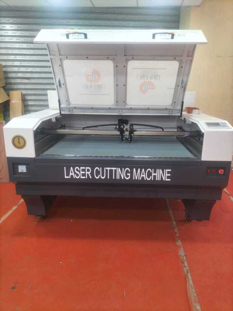 1390 Laser Cutting Machine
