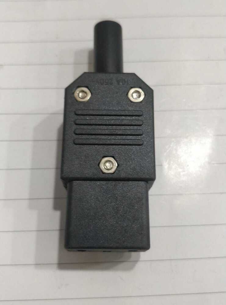 COMPUTER FEMALE PLUG