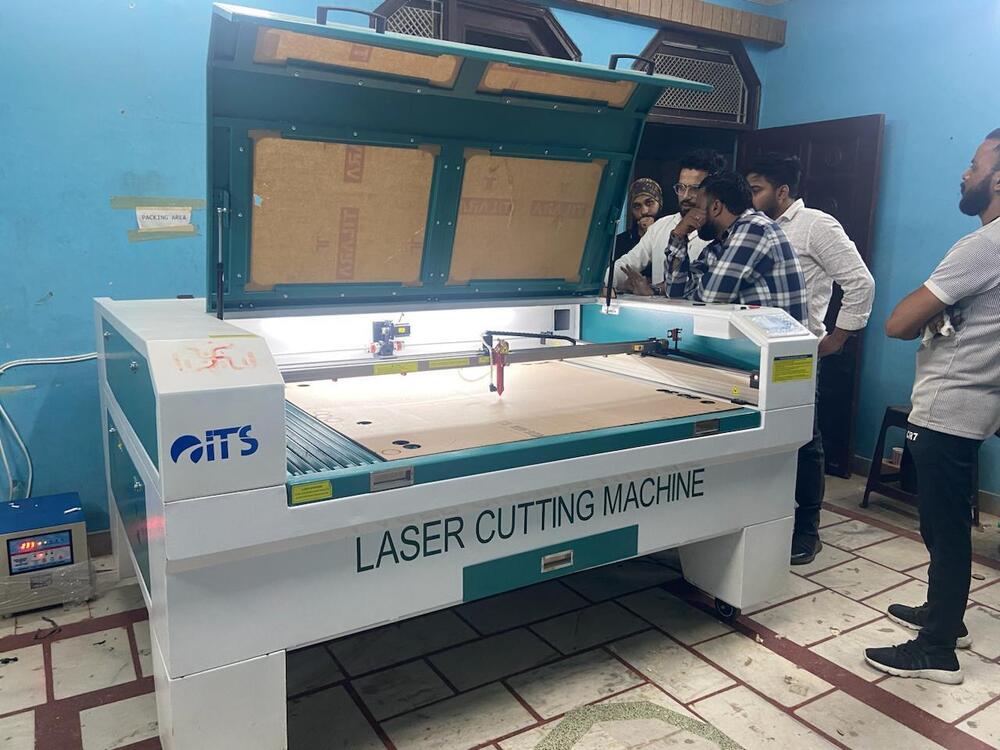 1610 Laser Cutting Machine