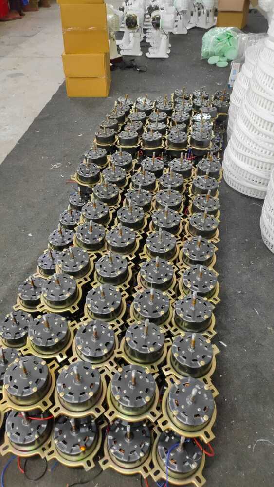 Ap Table Fan Traders - Color: Black