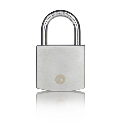 1 Yale 50mm Brass Disc Padlock with 3 Retaining Keys