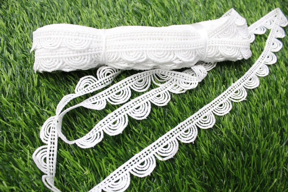 Fancy Gpo Lace - 20 Mtr Length, 1.5 Inch Width, White Cut Work, Polyester Material | One-sided Fancy Border Lace For Designer Garments