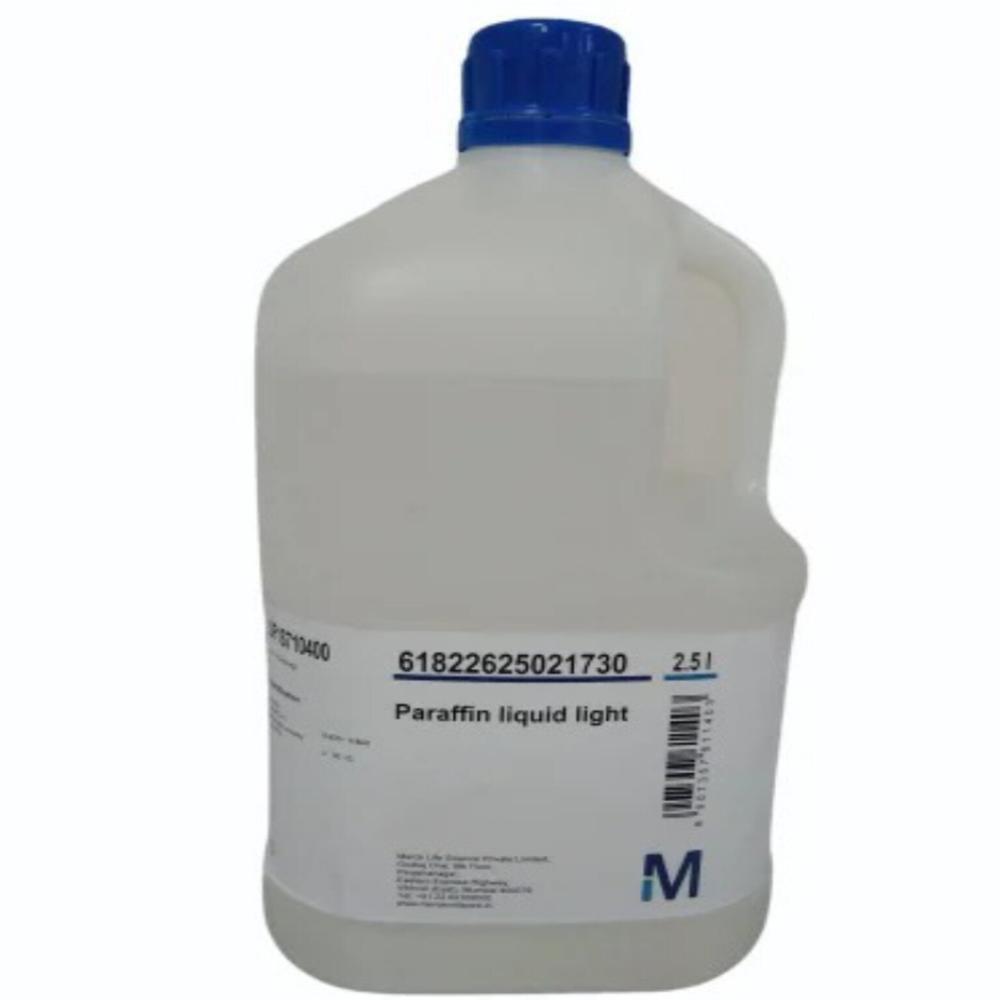 Paraffin Liquid Light - Cas No: 8042-47-5, Liquid Form, 99% Purity, Water Soluble, 12 Months Shelf Life, Stored At Room Temperature