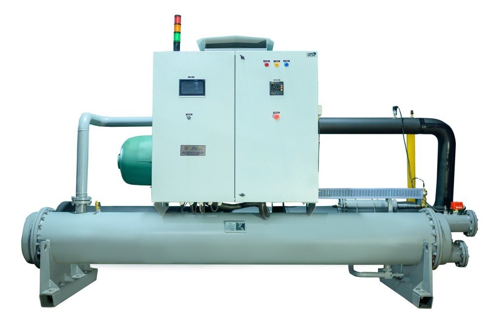 Water Cooled Screw Chiller For Industrial Usage - Color: White And Black