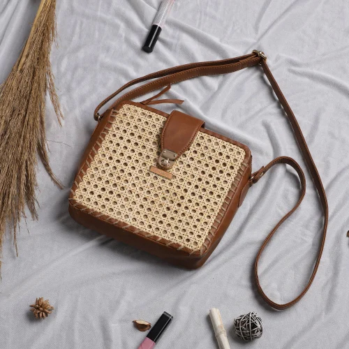 Designer Ladies Rattan Cane Shoulder Bag - Color: Brown