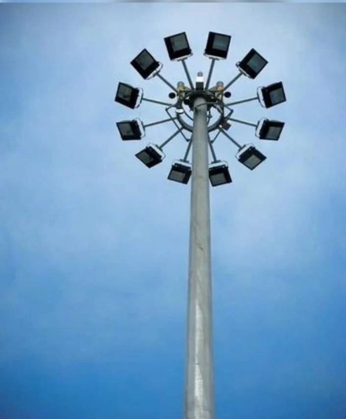 High Mast - Color: Grey
