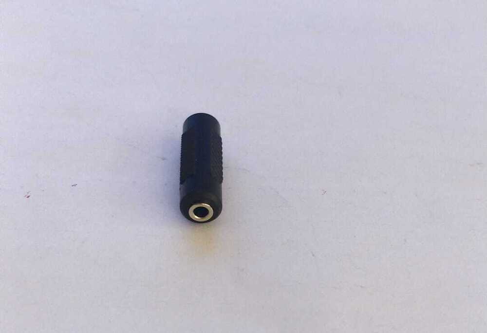 Stereo Jointer Plastic - 3.5mm Jack Size, Black Color | Electrical Isolation, Noise Reduction, Compatible With Various Audio Standards