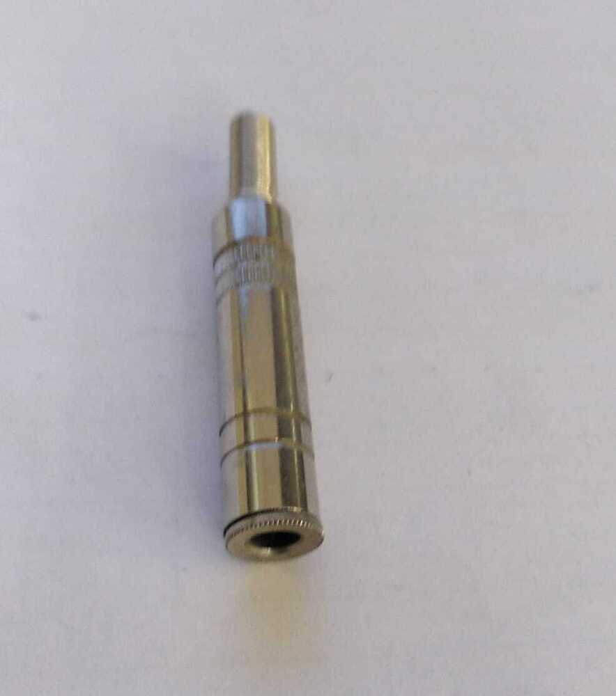 P 38 FEMALE METAL