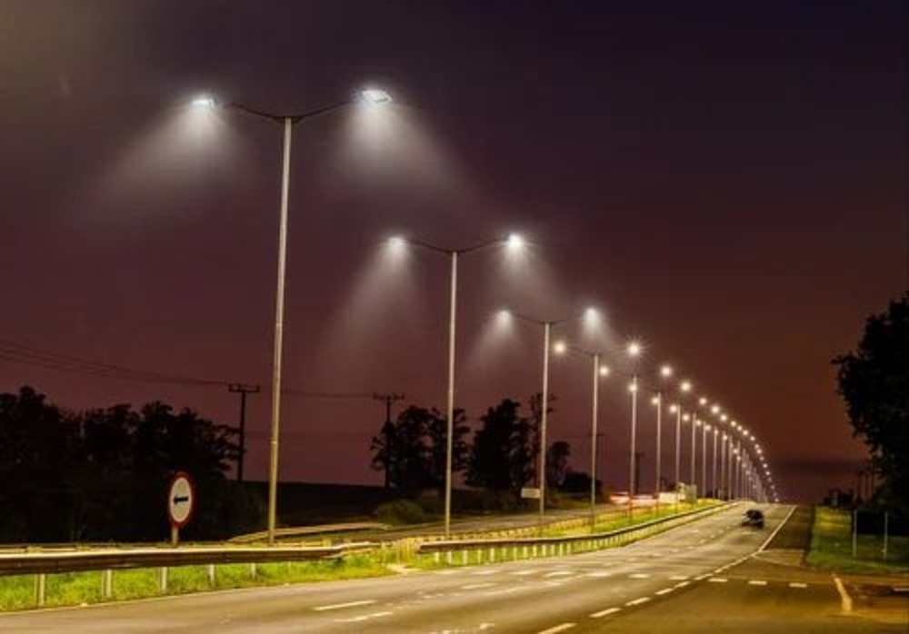 Octagonal Street Light Pole - Color: As Per Requirement