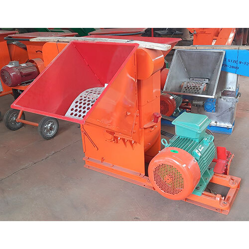 Wood Chipper Machine - Automatic Grade: Semi Automatic