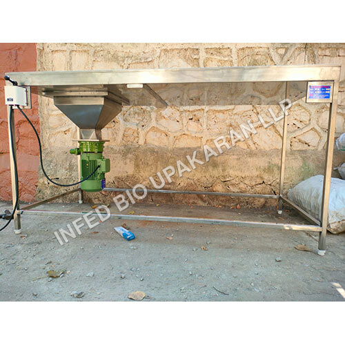 Garbage disposer with segregation table